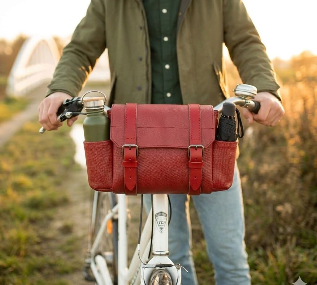 Fietsstuurtas Retulp met vakken upcycling (1) Fietsstuurtas Retulp met vakken upcycling