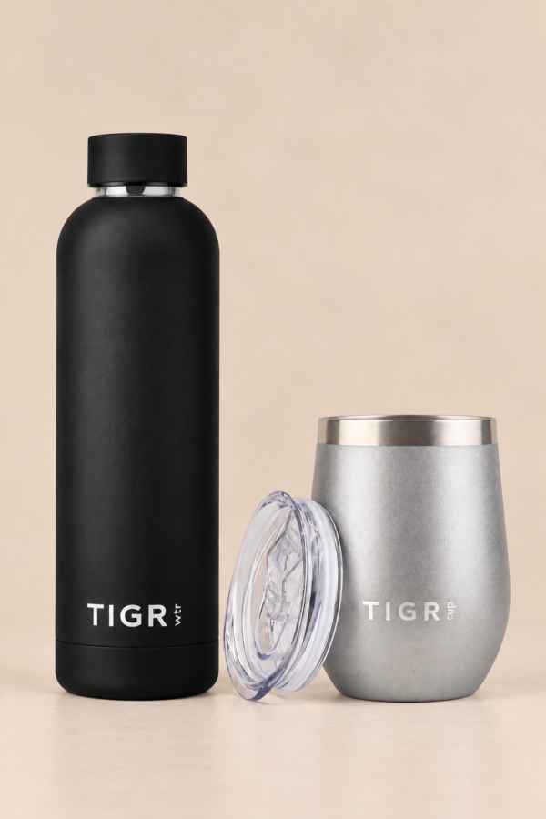 Tigr Minimalist 500 ml zwart met zilveren The Cups 350 ml.